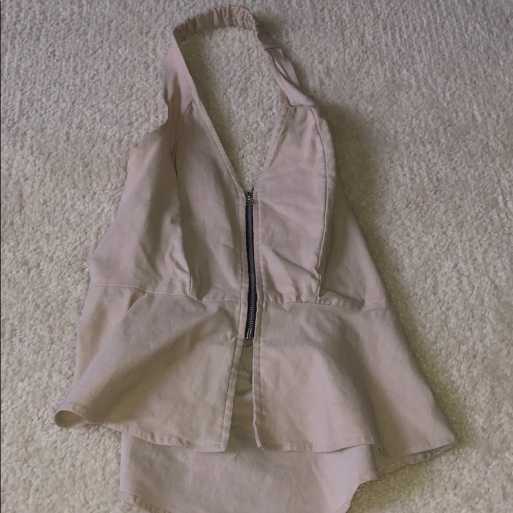 Zip up tank